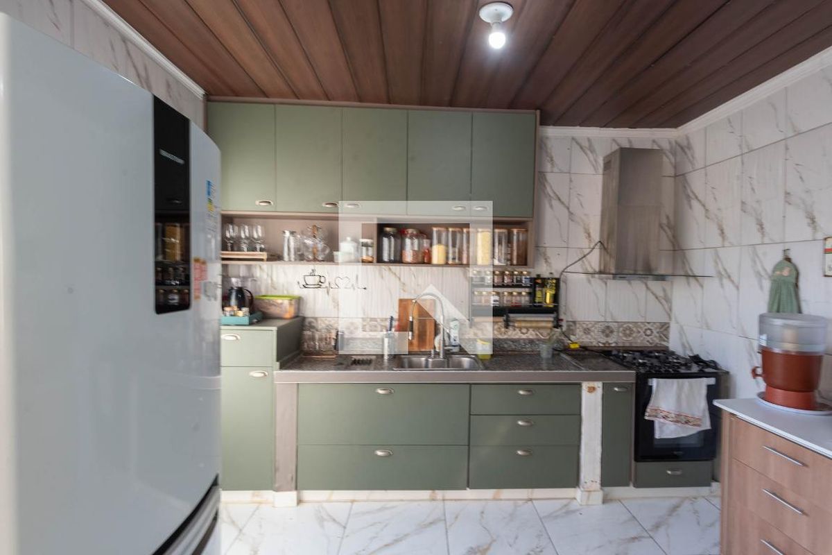 Casa à Venda - Jardim do Lago, 4 Quartos,  182 m2 em , Campinas - sp | SoloBR