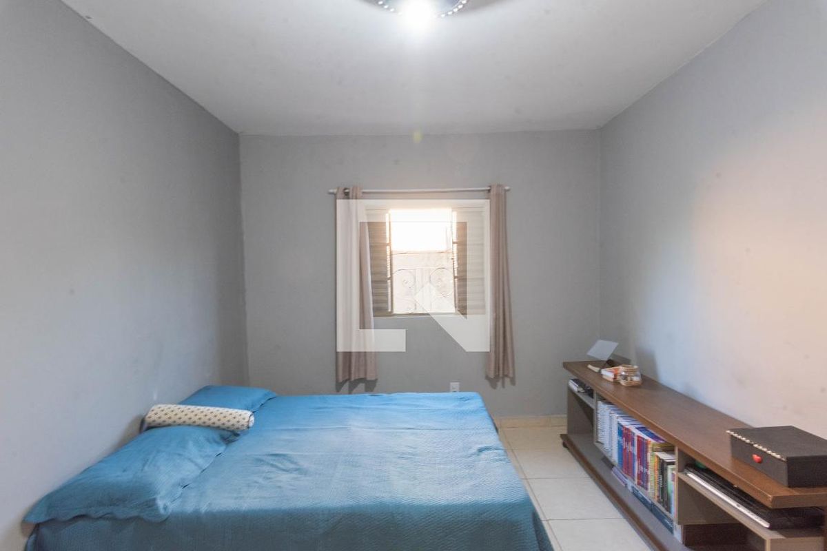 Casa à Venda - Jardim do Lago, 4 Quartos,  182 m2 em , Campinas - sp | SoloBR