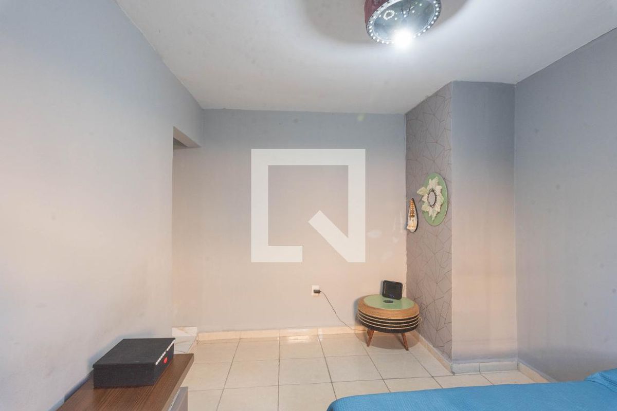 Casa à Venda - Jardim do Lago, 4 Quartos,  182 m2 em , Campinas - sp | SoloBR