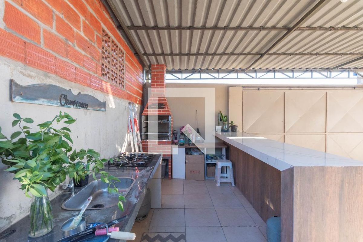 Casa à Venda - Jardim do Lago, 4 Quartos,  182 m2 em , Campinas - sp | SoloBR