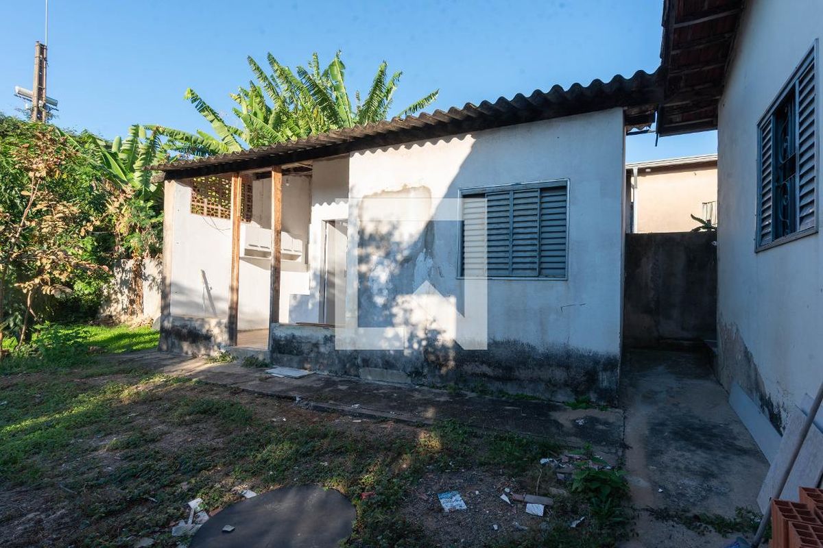 Casa à Venda - Jardim do Lago, 4 Quartos,  182 m2 em , Campinas - sp | SoloBR
