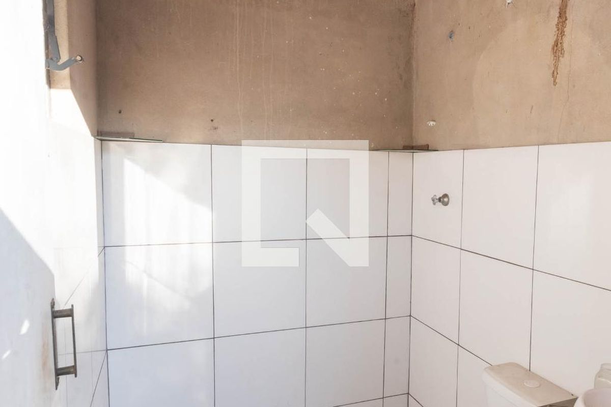 Casa à Venda - Jardim do Lago, 4 Quartos,  182 m2 em , Campinas - sp | SoloBR