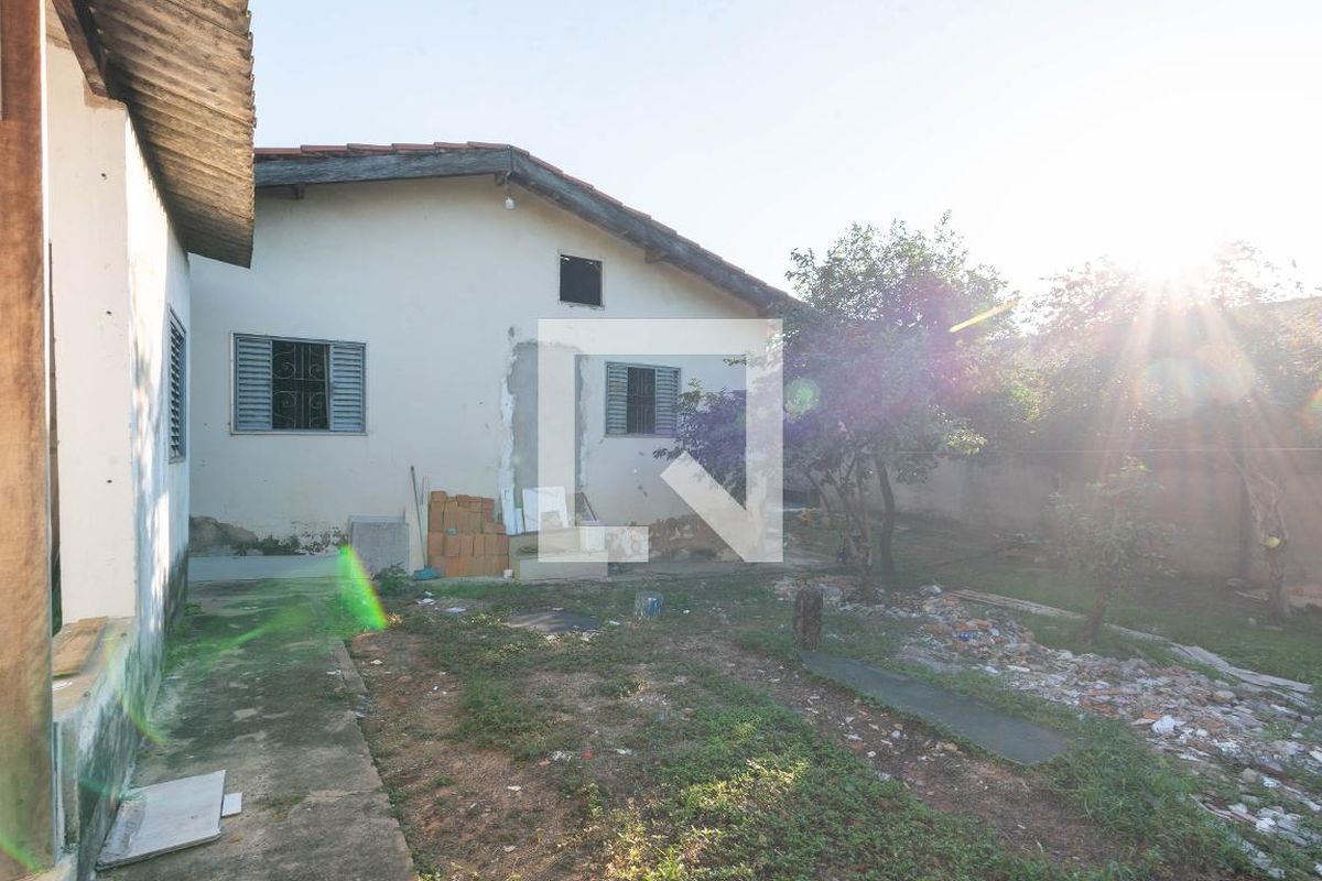 Casa à Venda - Jardim do Lago, 4 Quartos,  182 m2 em , Campinas - sp | SoloBR