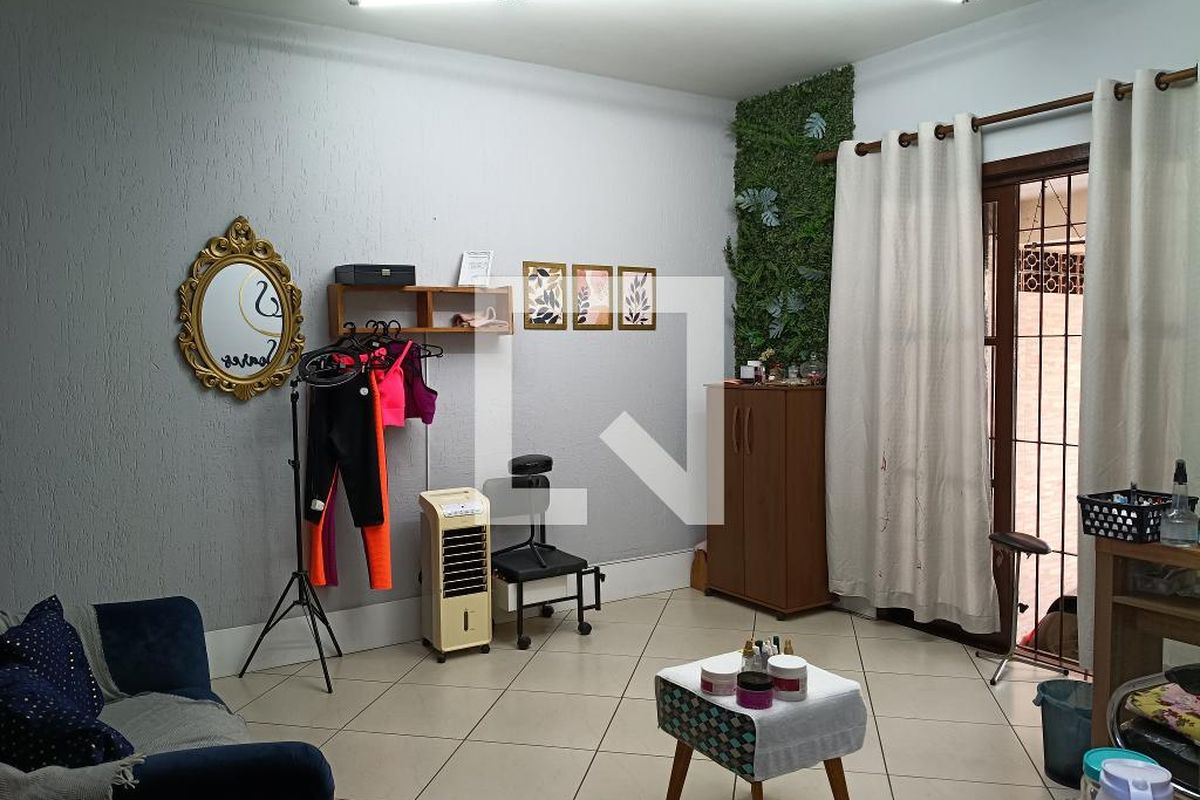 Casa, 2 quartos, 157 m² - Foto 1