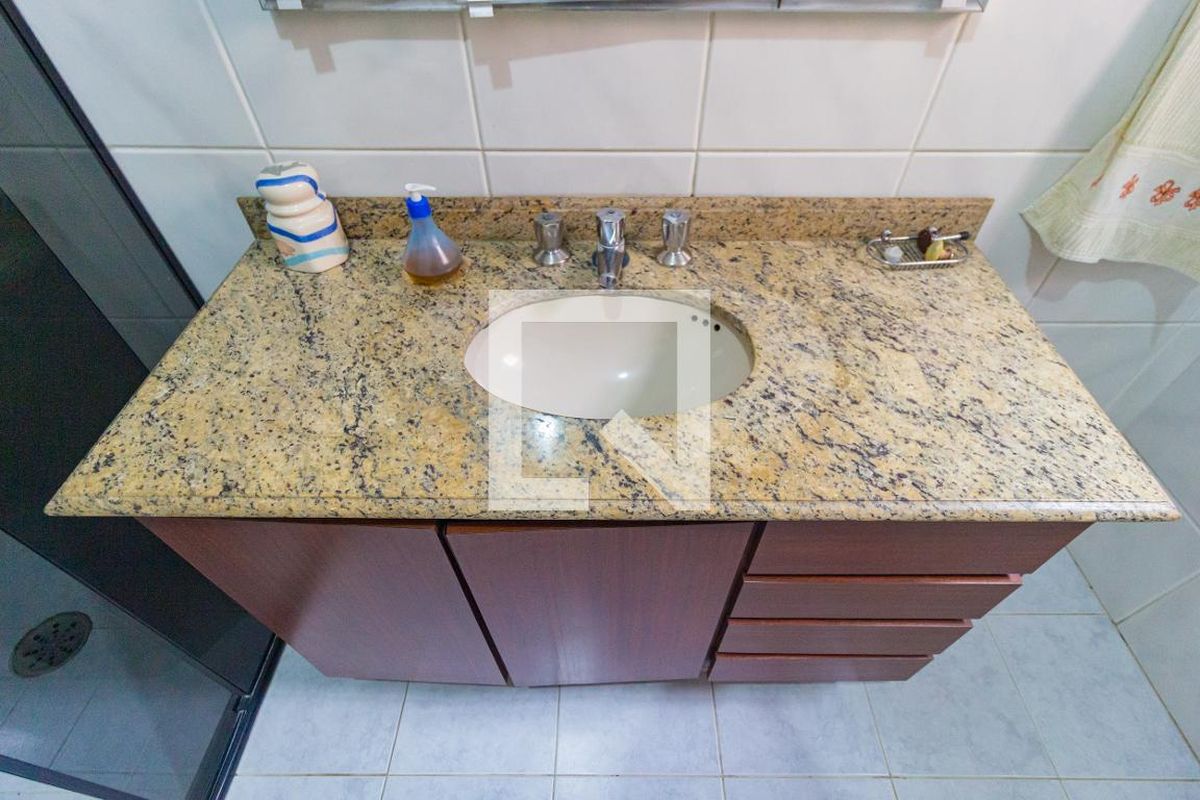 Casa, 4 quartos, 238 m² - Foto 43