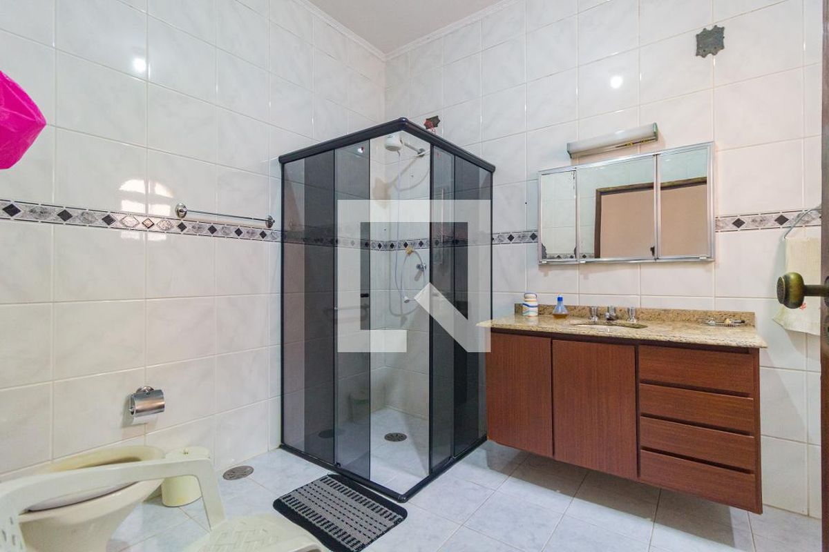Casa, 4 quartos, 238 m² - Foto 40