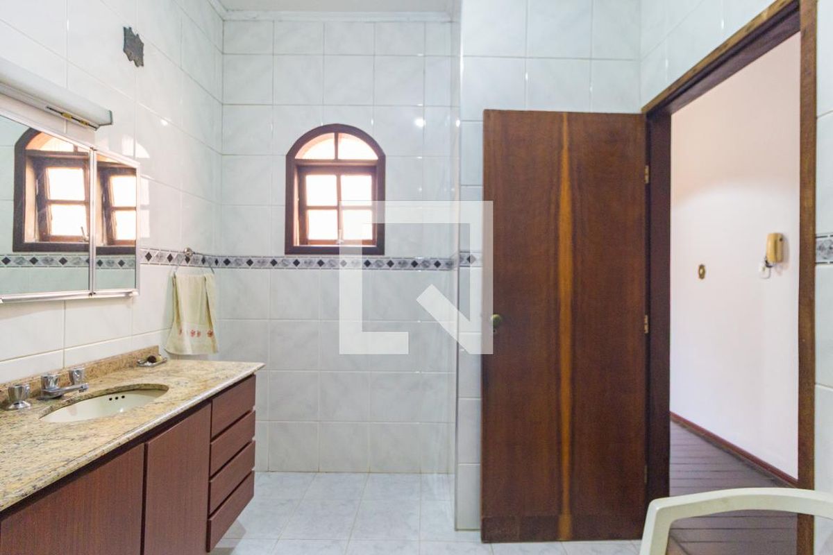 Casa, 4 quartos, 238 m² - Foto 41