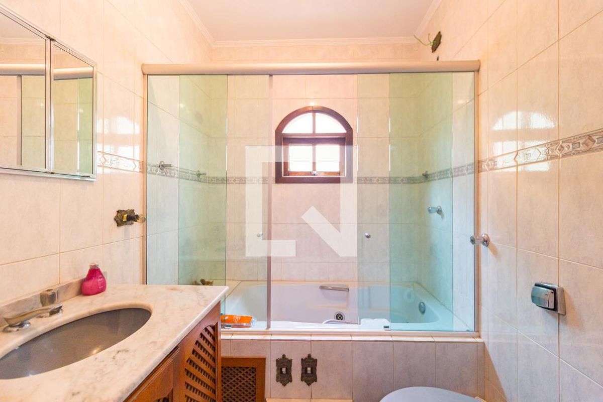 Casa, 4 quartos, 238 m² - Foto 35