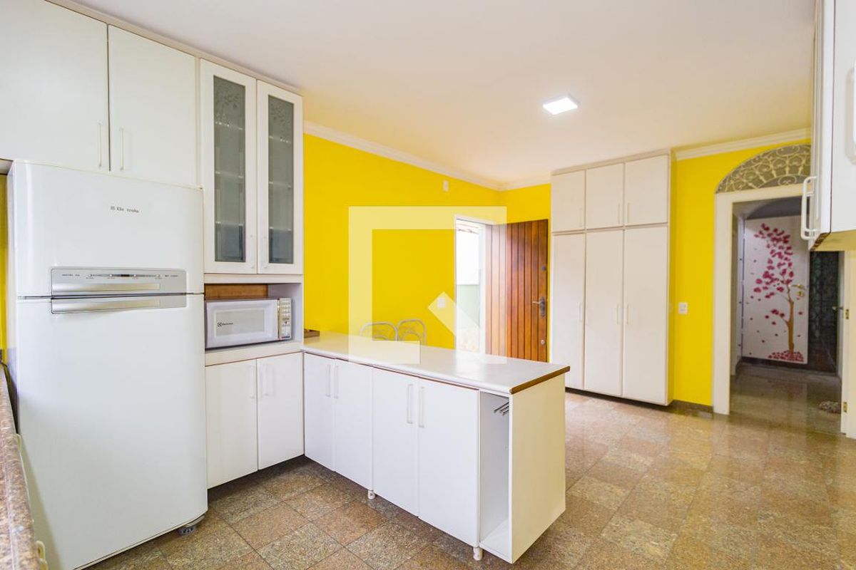 Casa, 3 quartos, 300 m² - Foto 34