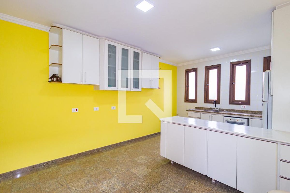 Casa, 3 quartos, 300 m² - Foto 33