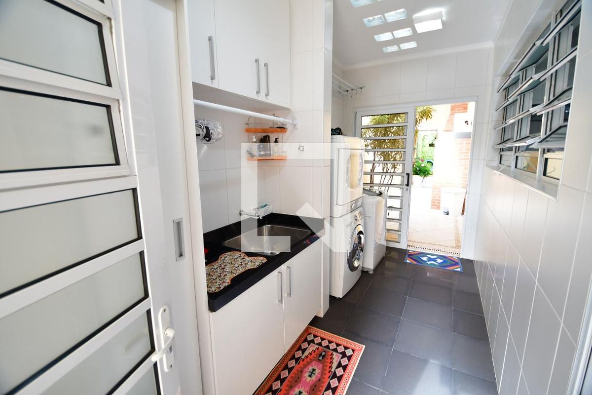 Casa à Venda - Jardim Chapadão, 4 Quartos,  310 m2 em , Campinas - sp | SoloBR