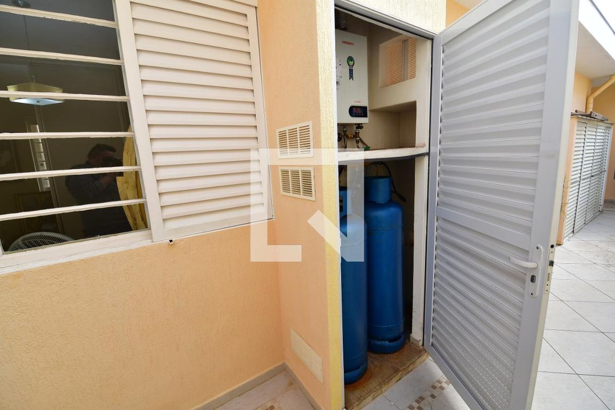 Casa à Venda - Jardim Chapadão, 4 Quartos,  310 m2 em , Campinas - sp | SoloBR