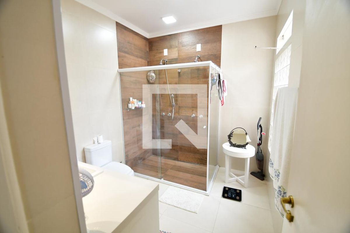 Casa à Venda - Jardim Chapadão, 4 Quartos,  310 m2 em , Campinas - sp | SoloBR