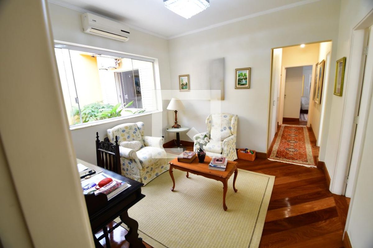 Casa à Venda - Jardim Chapadão, 4 Quartos,  310 m2 em , Campinas - sp | SoloBR