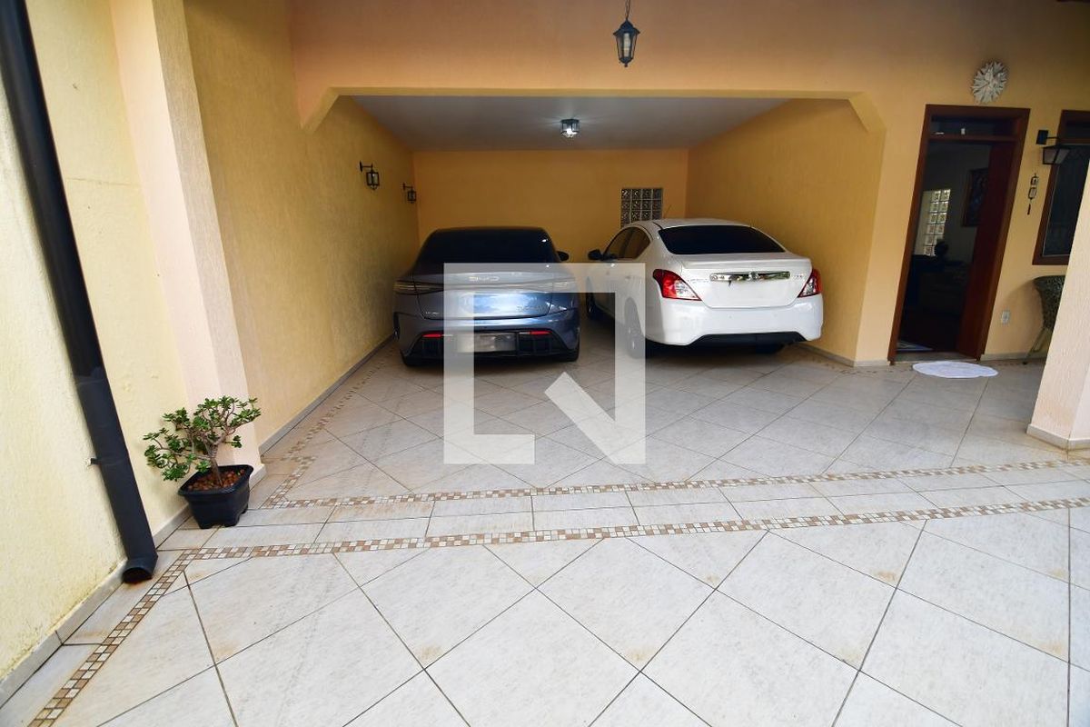 Casa à Venda - Jardim Chapadão, 4 Quartos,  310 m2 em , Campinas - sp | SoloBR