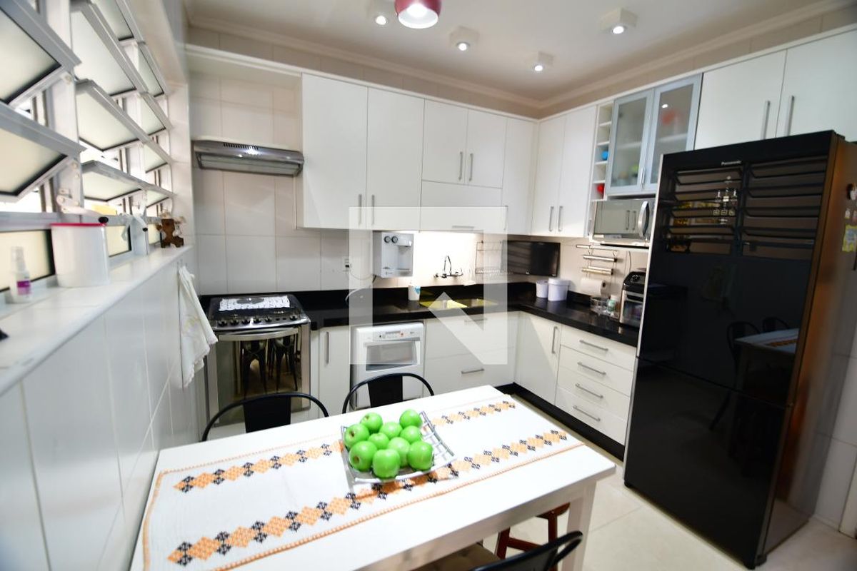 Casa à Venda - Jardim Chapadão, 4 Quartos,  310 m2 em , Campinas - sp | SoloBR