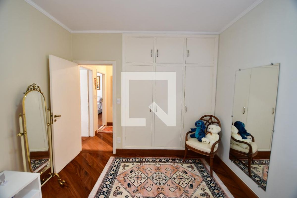 Casa à Venda - Jardim Chapadão, 4 Quartos,  310 m2 em , Campinas - sp | SoloBR