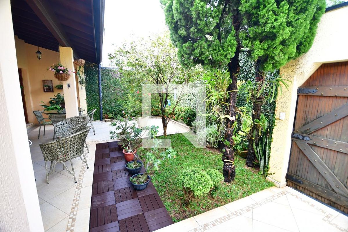 Casa à Venda - Jardim Chapadão, 4 Quartos,  310 m2 em , Campinas - sp | SoloBR