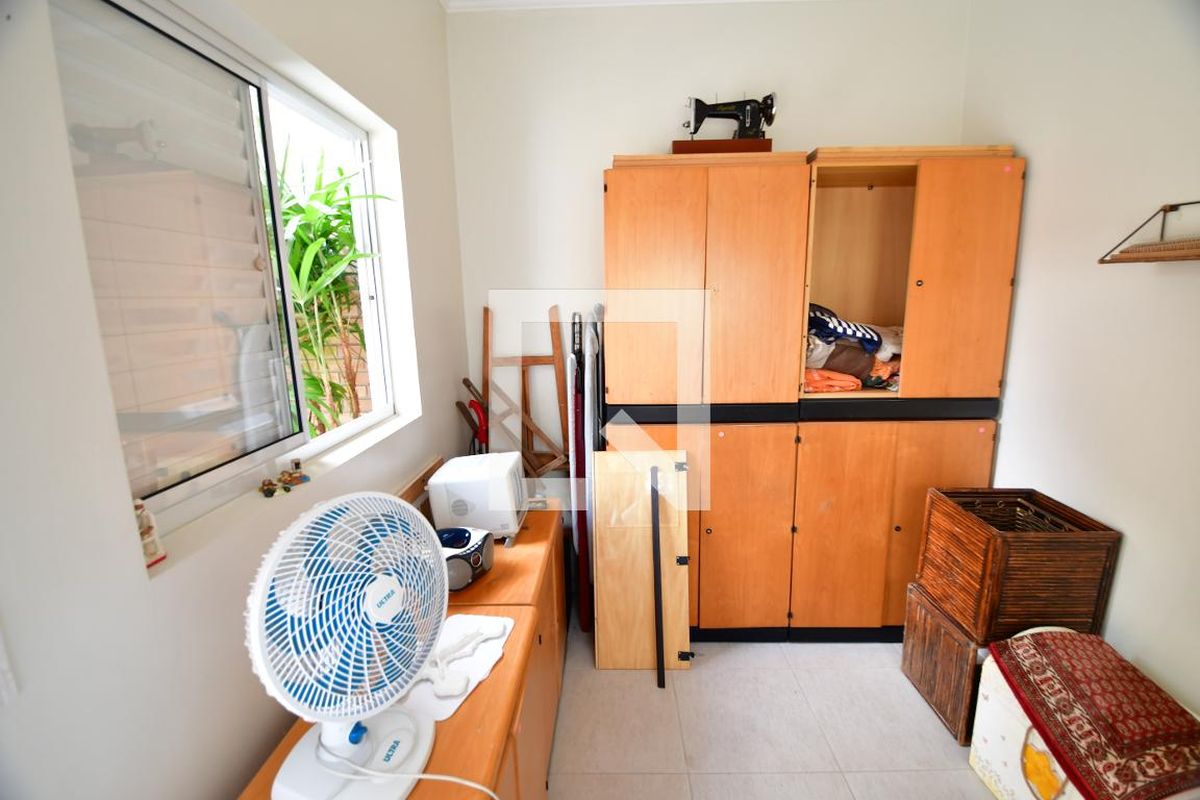 Casa à Venda - Jardim Chapadão, 4 Quartos,  310 m2 em , Campinas - sp | SoloBR