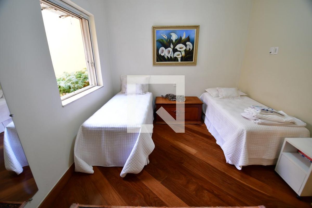 Casa à Venda - Jardim Chapadão, 4 Quartos,  310 m2 em , Campinas - sp | SoloBR