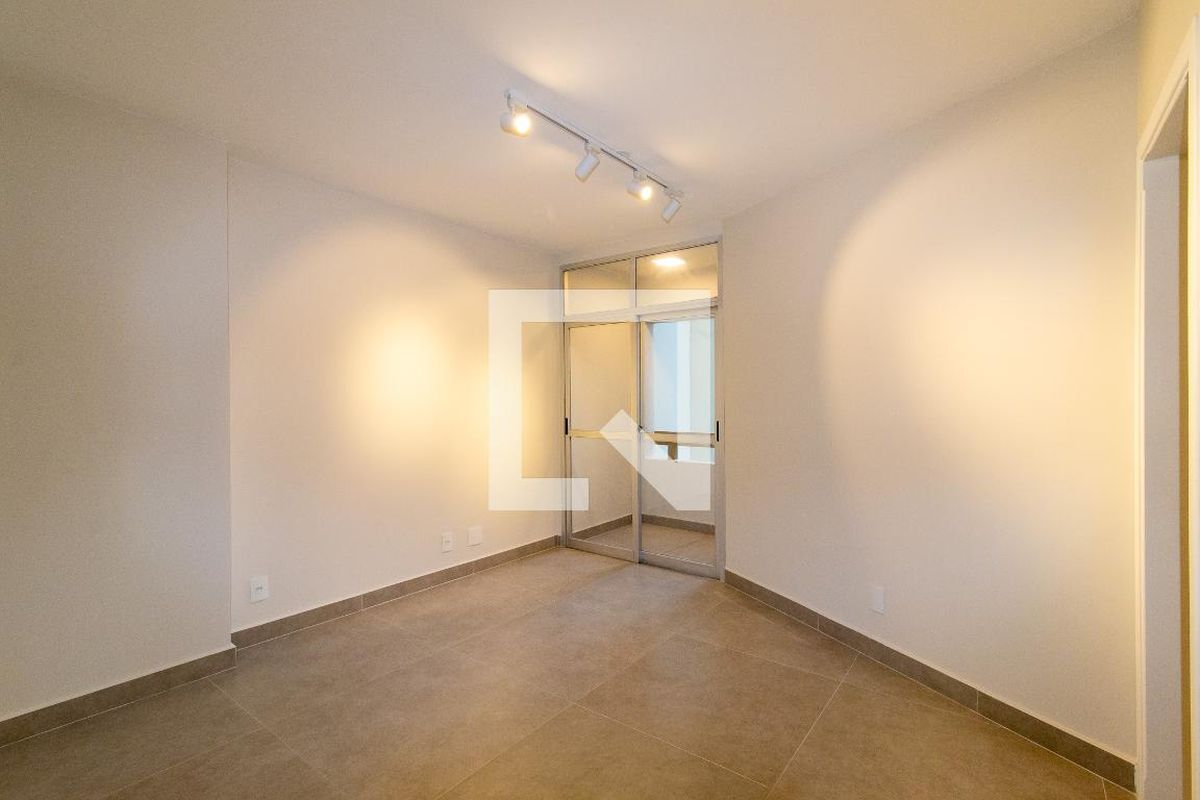 Apartamento à Venda - Cambuí, 1 Quarto,  50 m2 em , Campinas - sp | SoloBR