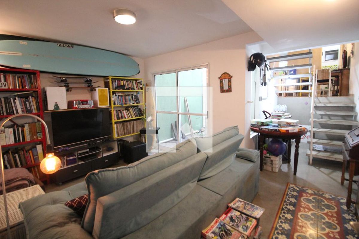 Casa, 3 quartos, 200 m² - Foto 1