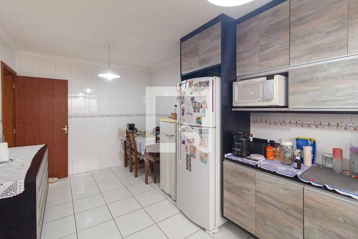 Casa, 3 quartos, 225 m² - Foto 34