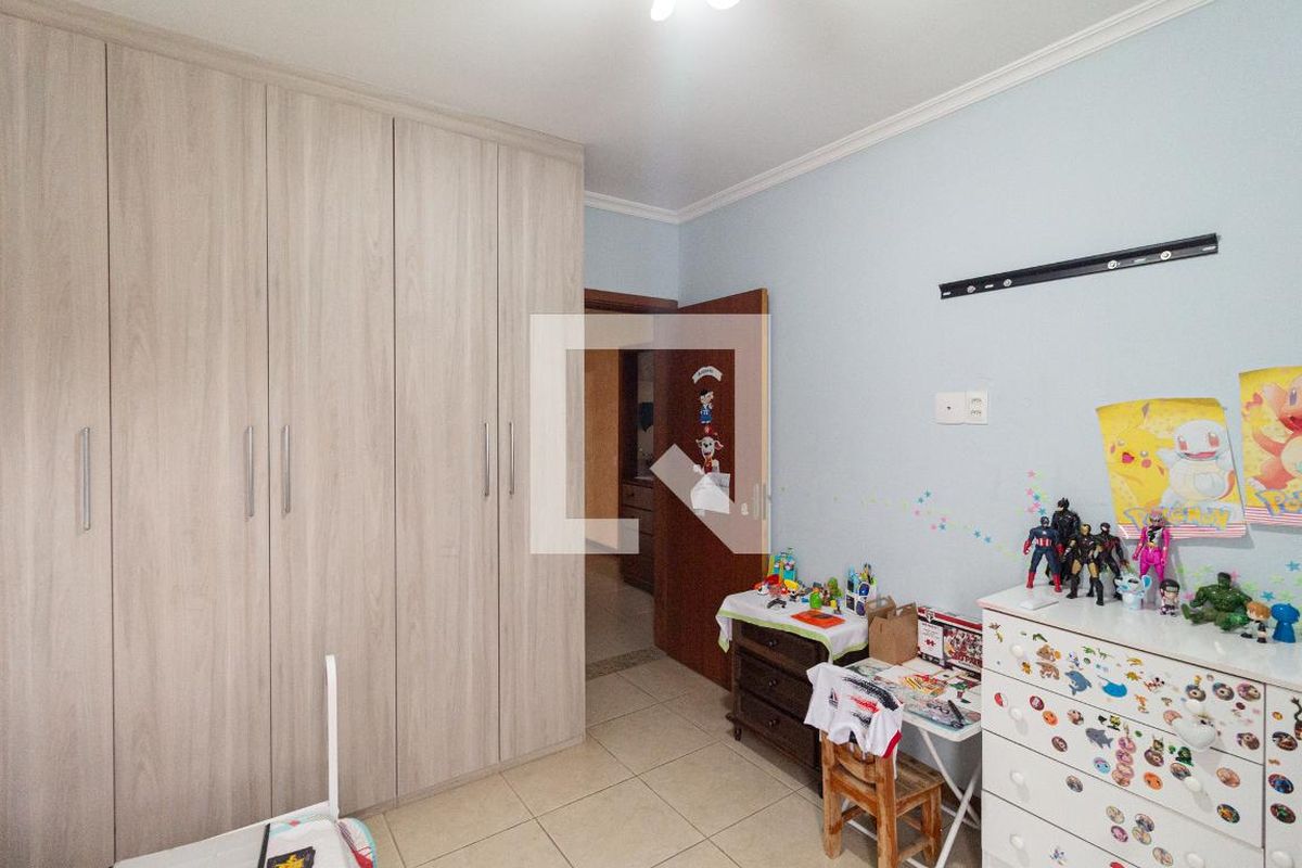 Casa, 3 quartos, 225 m² - Foto 13