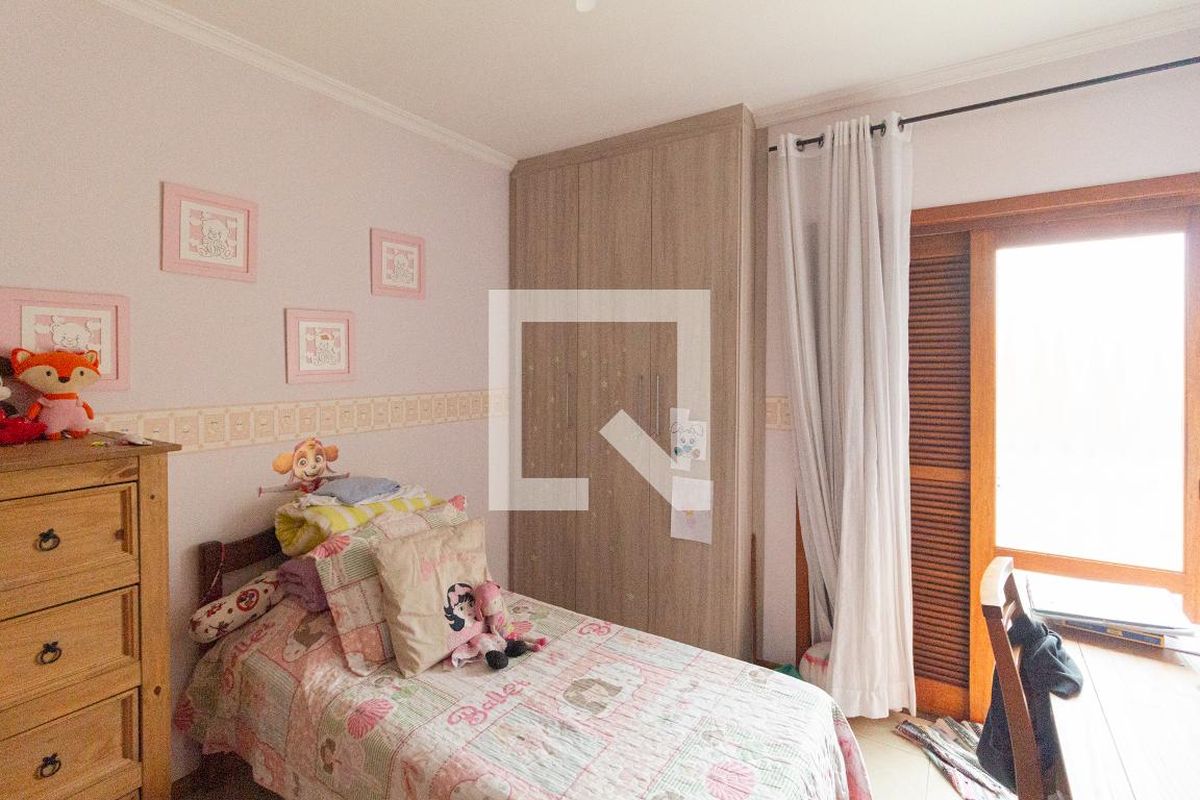 Casa, 3 quartos, 225 m² - Foto 15