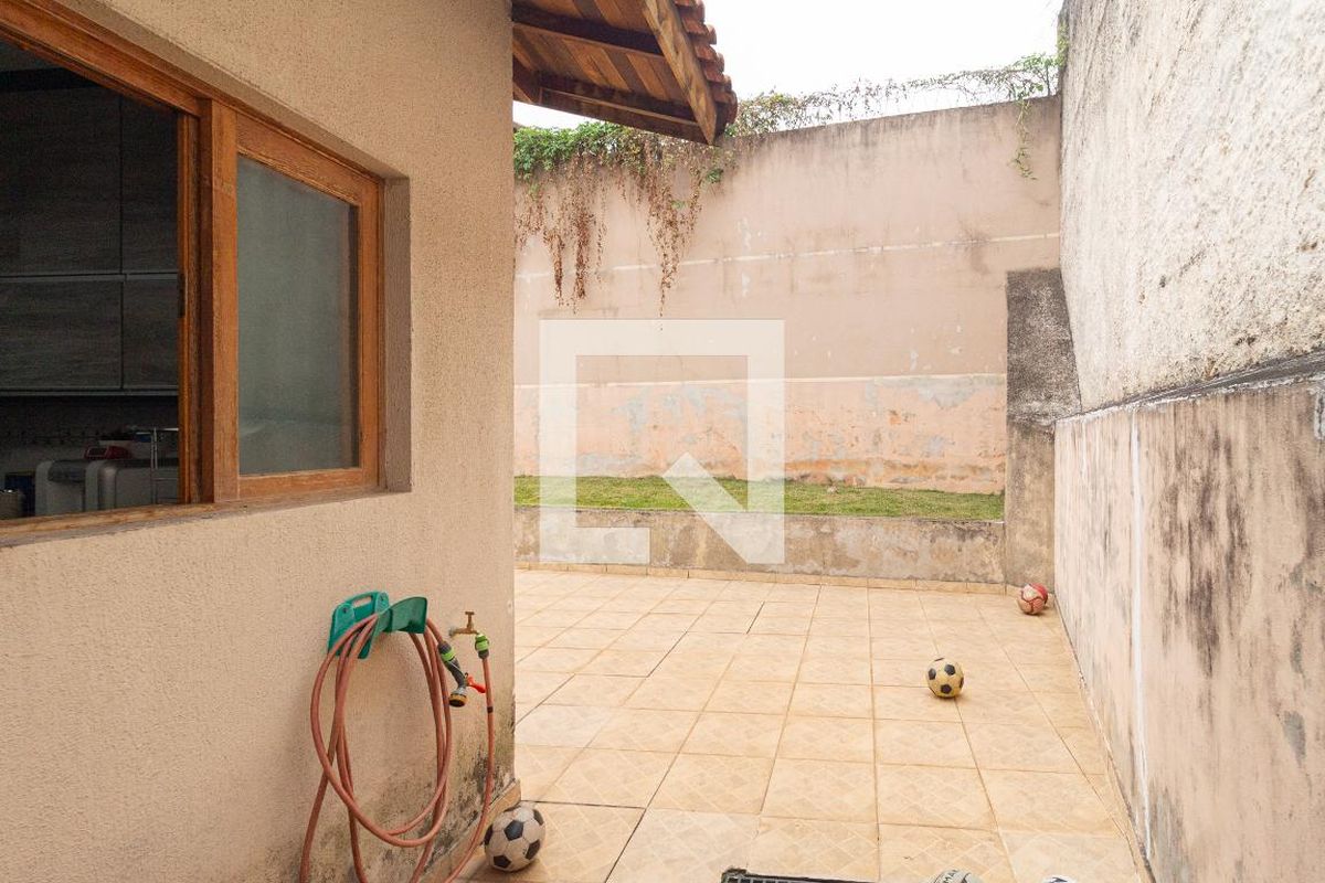 Casa, 3 quartos, 225 m² - Foto 42
