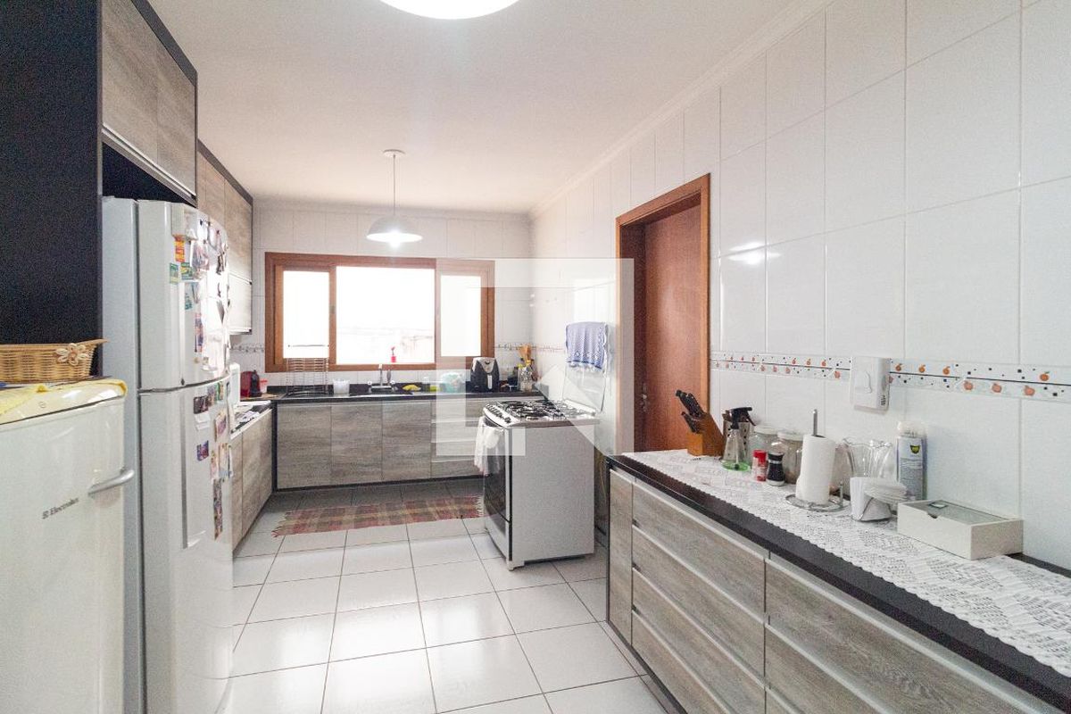Casa, 3 quartos, 225 m² - Foto 33
