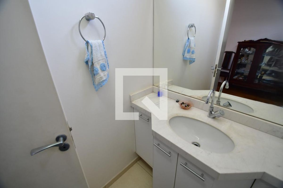 Apartamento à Venda - Cambuí, 4 Quartos,  224 m2 em , Campinas - sp | SoloBR