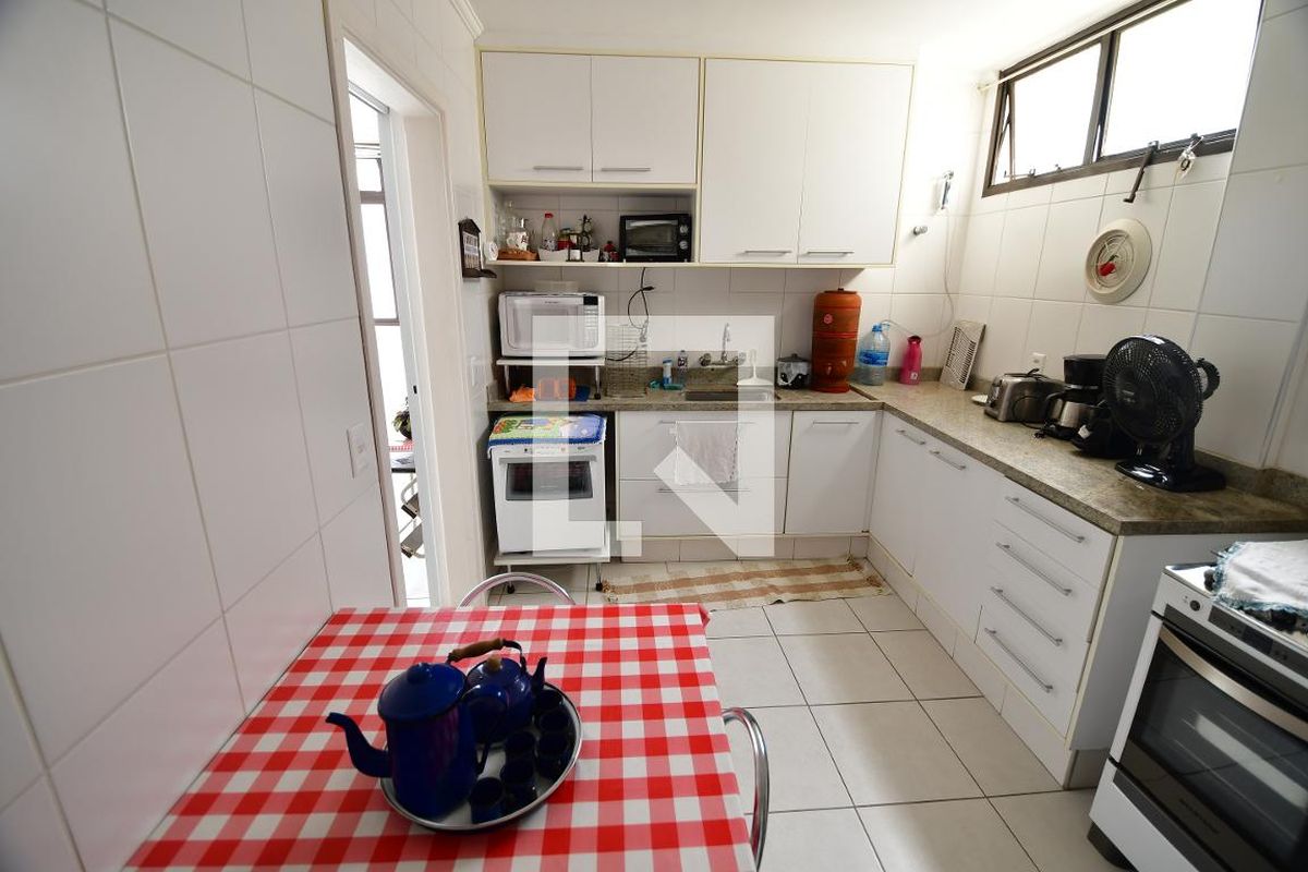 Apartamento à Venda - Cambuí, 4 Quartos,  224 m2 em , Campinas - sp | SoloBR