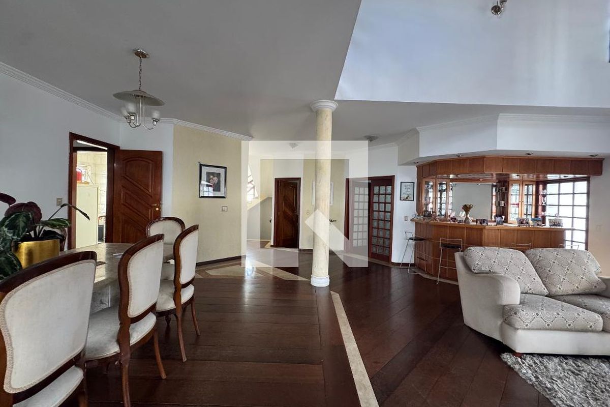 Casa, 6 quartos, 200 m² - Foto 18