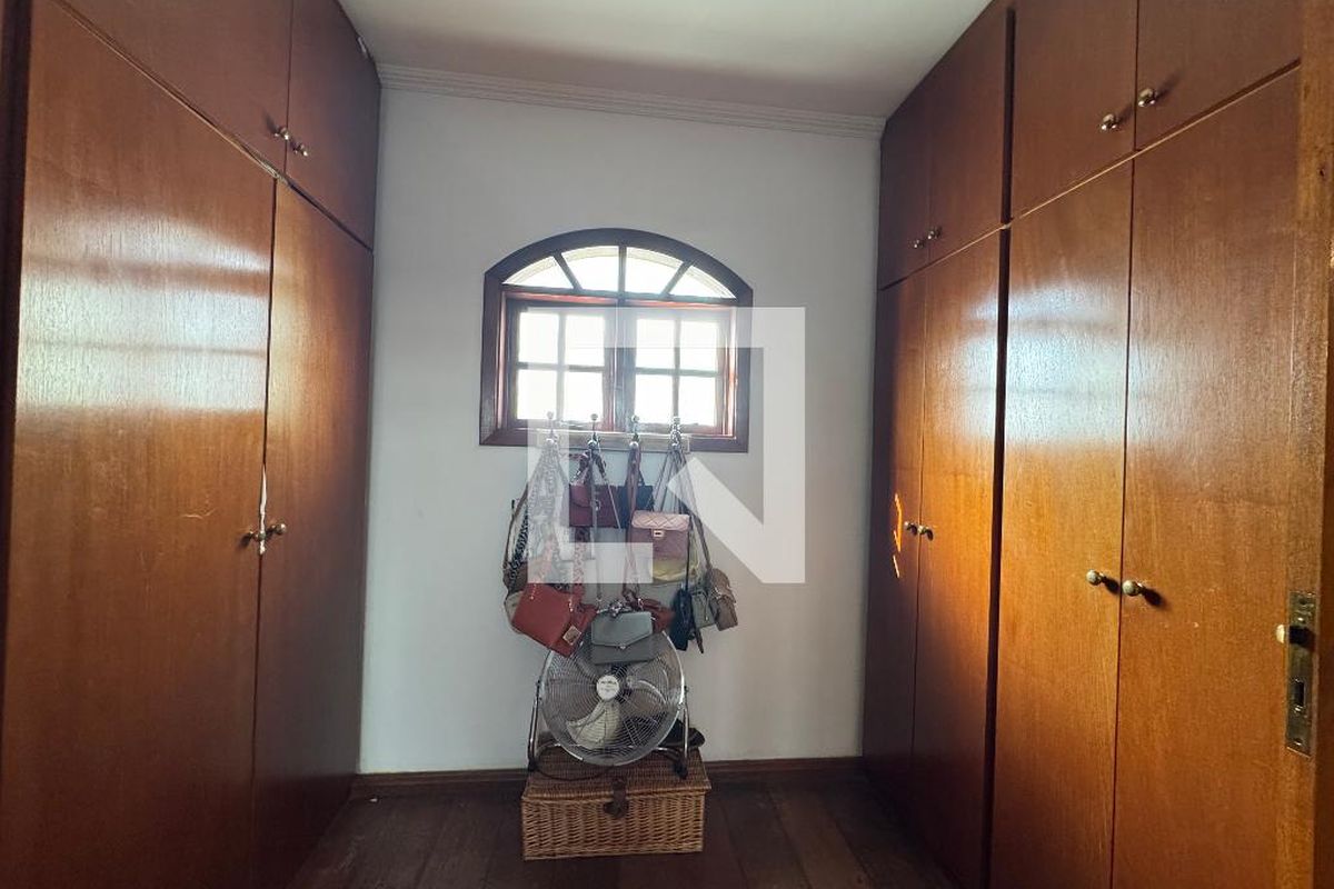 Casa, 6 quartos, 200 m² - Foto 67