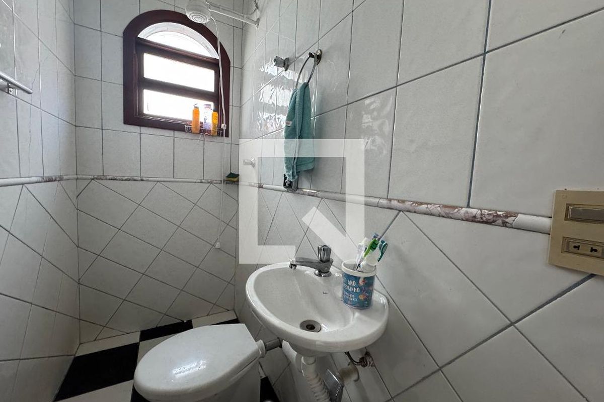 Casa, 6 quartos, 200 m² - Foto 32