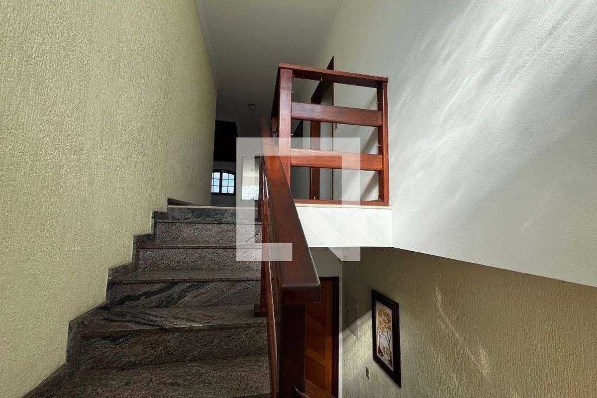 Casa, 6 quartos, 200 m² - Foto 46