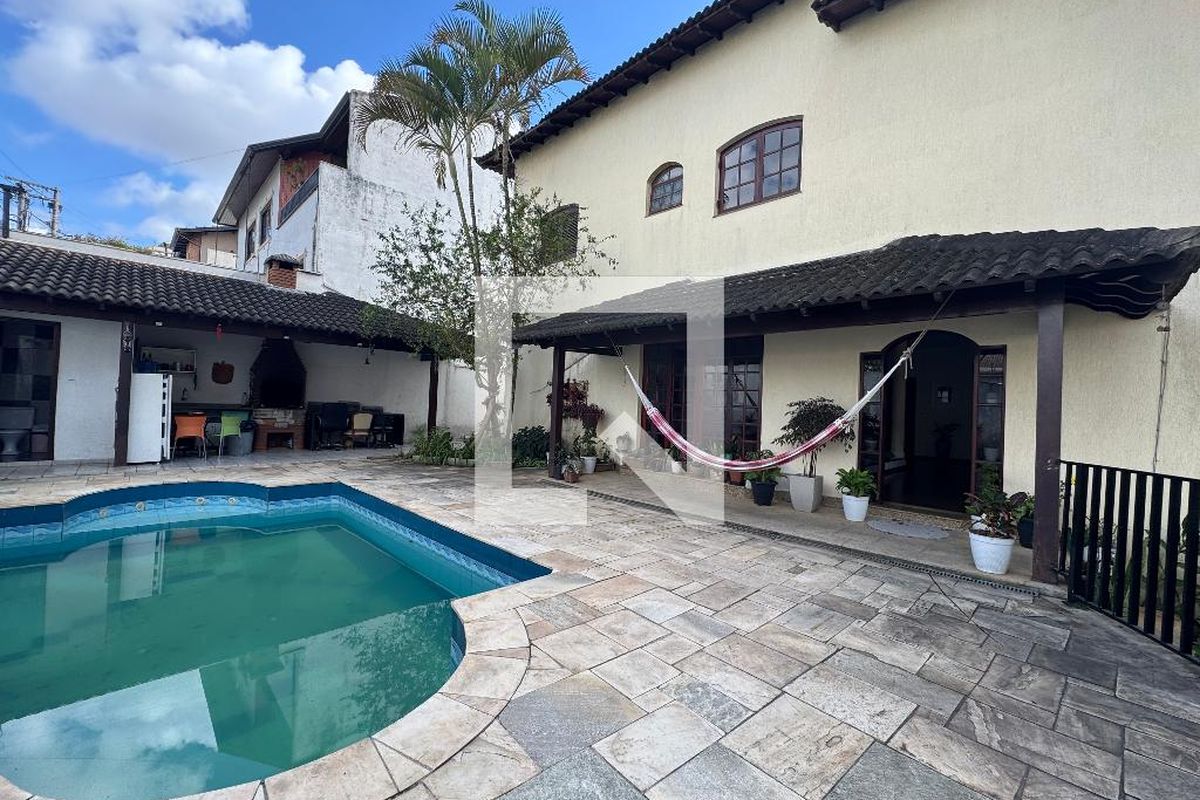 Casa, 6 quartos, 200 m² - Foto 15