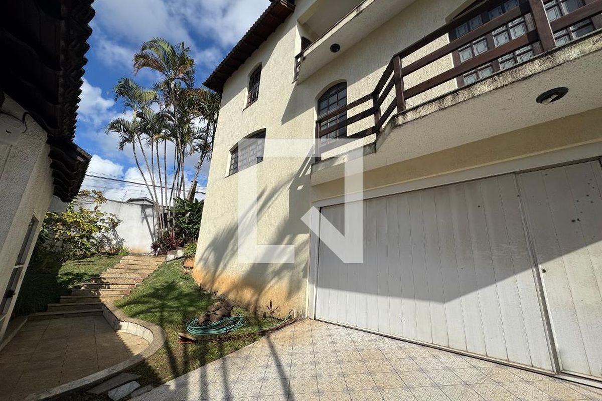 Casa, 6 quartos, 200 m² - Foto 7