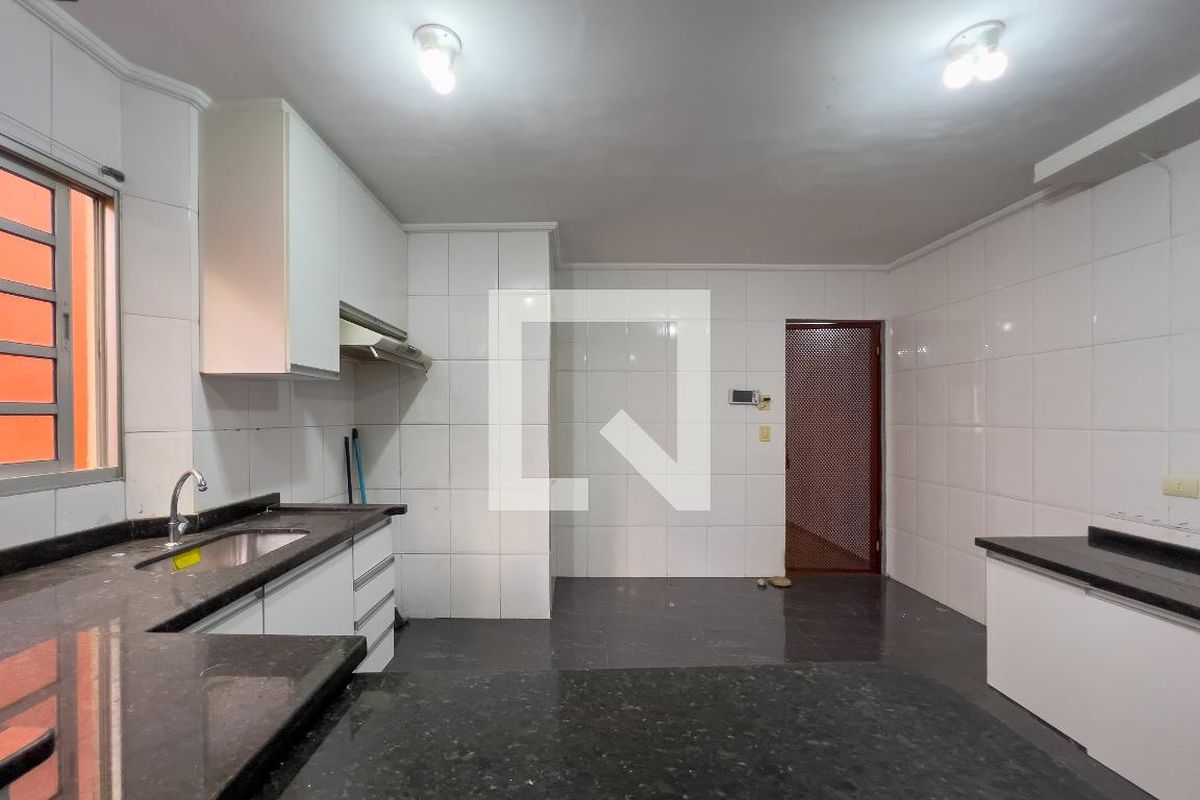 Casa, 3 quartos, 190 m² - Foto 36