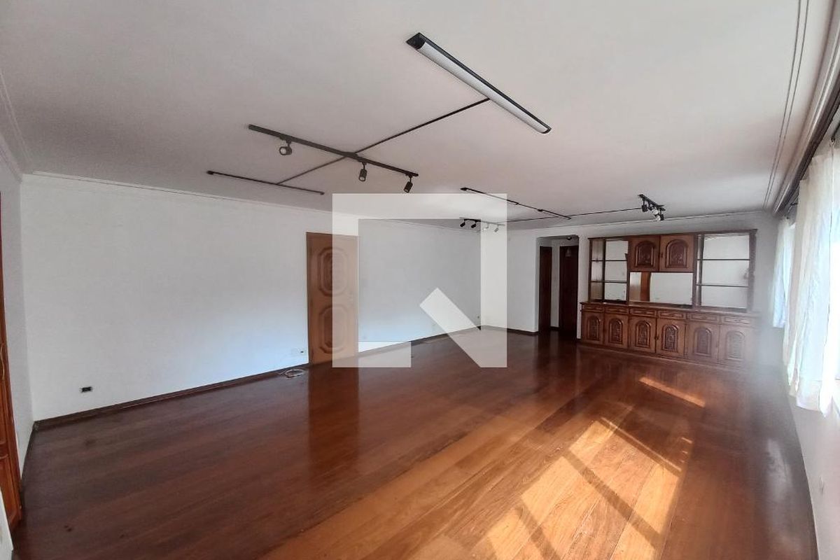 Apartamento, 3 quartos, 209 m² - Foto 2