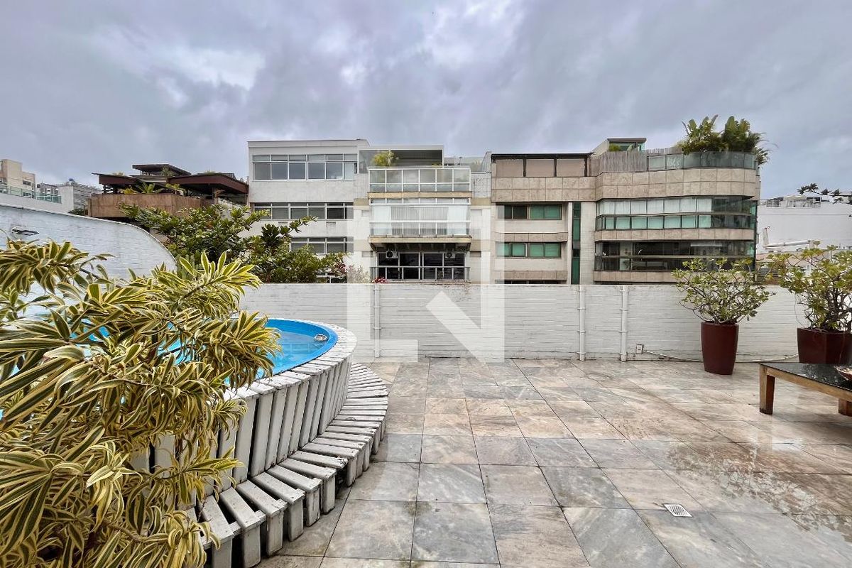 Cobertura, 3 quartos, 248 m² - Foto 11