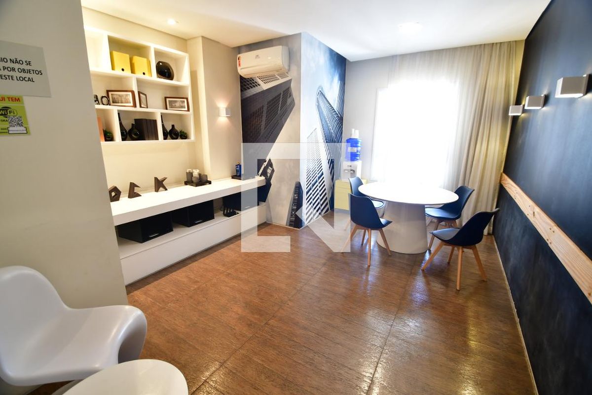 Apartamento à Venda - Centro, 1 Quarto,  47 m2 em , Campinas - sp | SoloBR