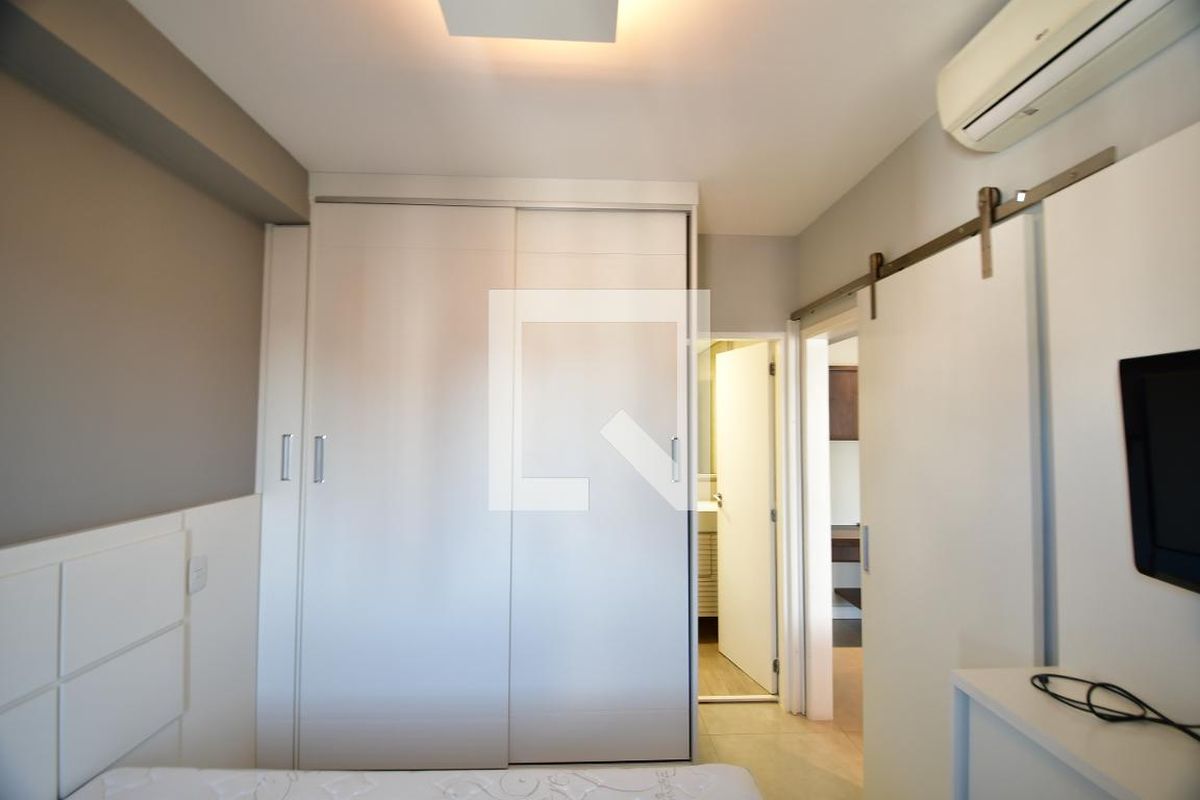 Apartamento à Venda - Centro, 1 Quarto,  47 m2 em , Campinas - sp | SoloBR
