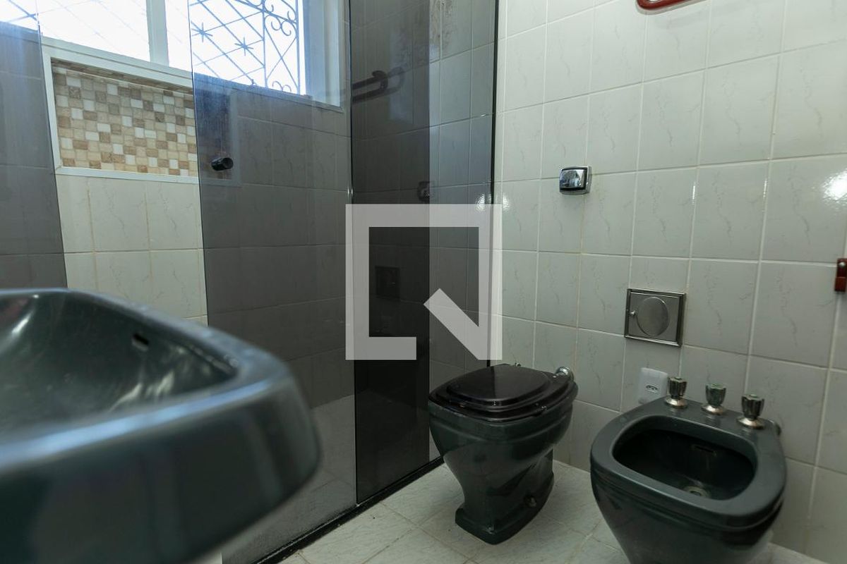 Casa à Venda - Guanabara, 3 Quartos,  198 m2 em , Campinas - sp | SoloBR