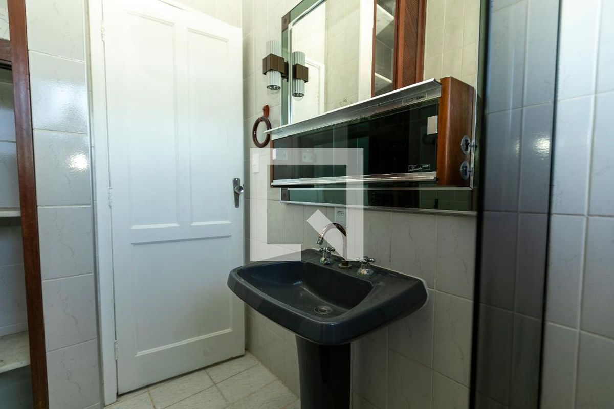 Casa à Venda - Guanabara, 3 Quartos,  198 m2 em , Campinas - sp | SoloBR