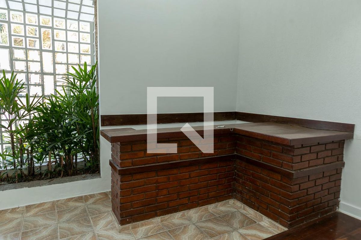 Casa à Venda - Guanabara, 3 Quartos,  198 m2 em , Campinas - sp | SoloBR