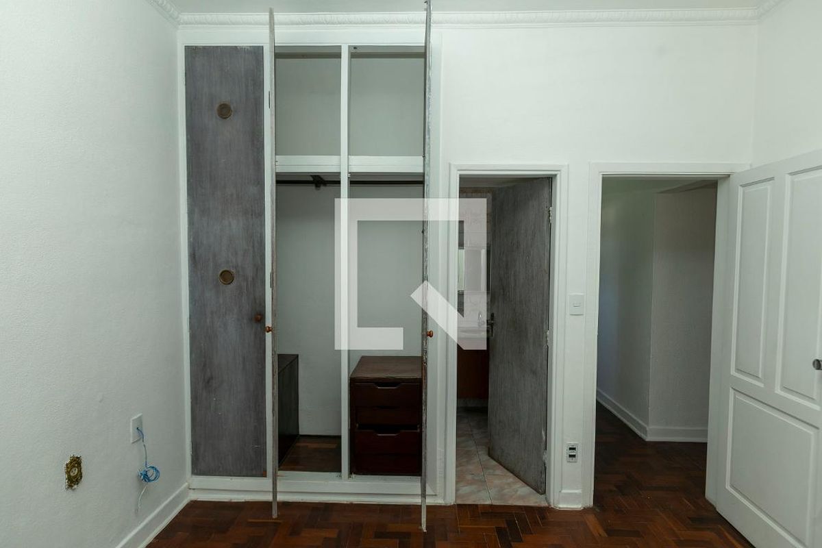 Casa à Venda - Guanabara, 3 Quartos,  198 m2 em , Campinas - sp | SoloBR