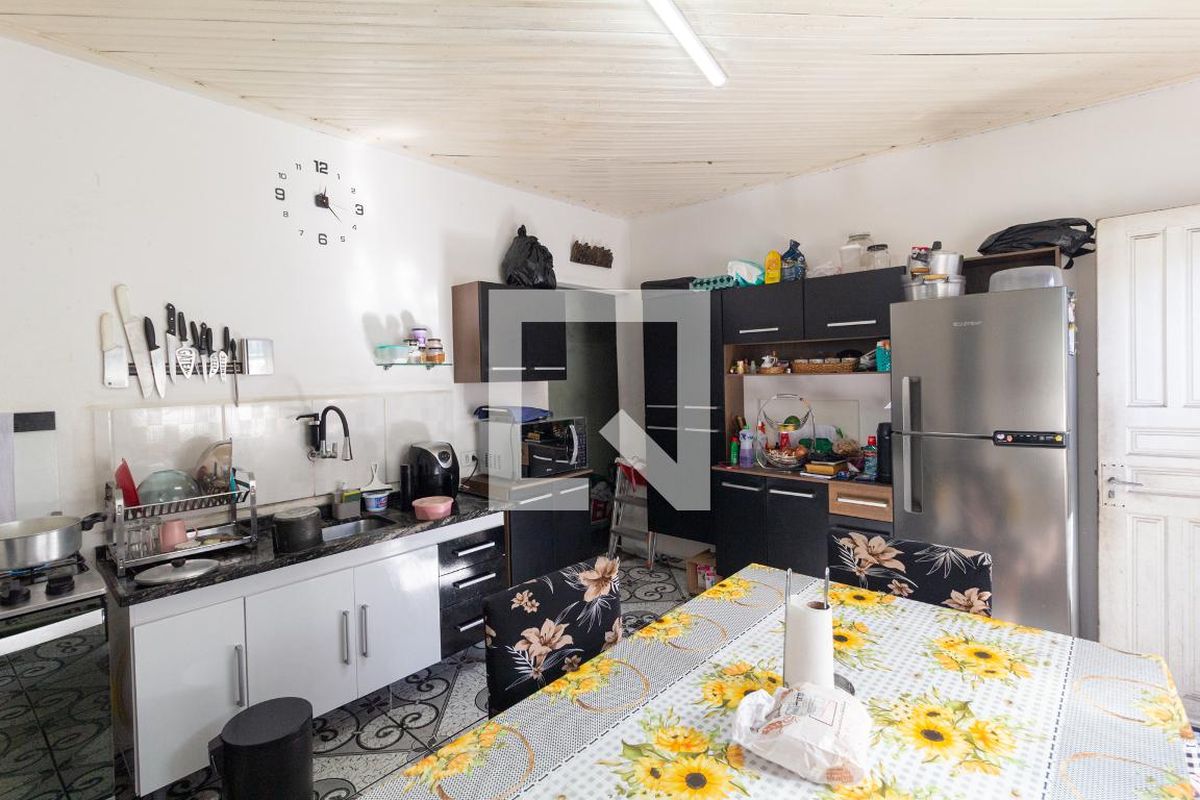 Casa, 2 quartos, 329 m² - Foto 6
