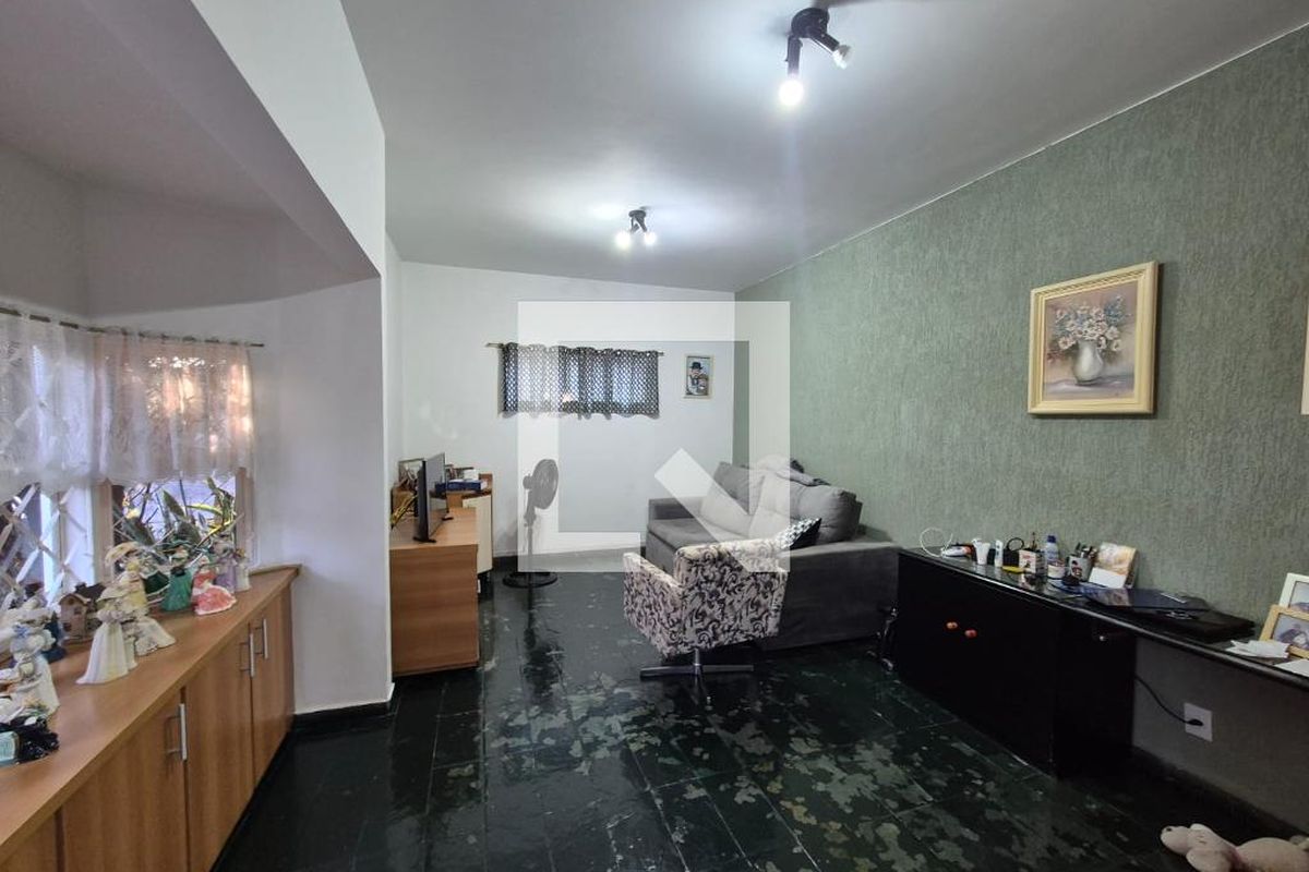 Casa à Venda - Jardim Santana, 3 Quartos,  360 m2 em , Campinas - sp | SoloBR